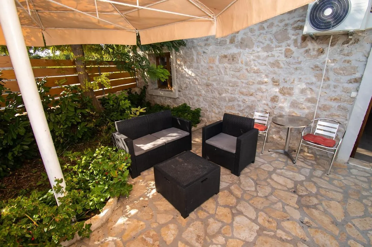 House Stone Curlew 2 Villa Lisane Tinjske Holiday home
