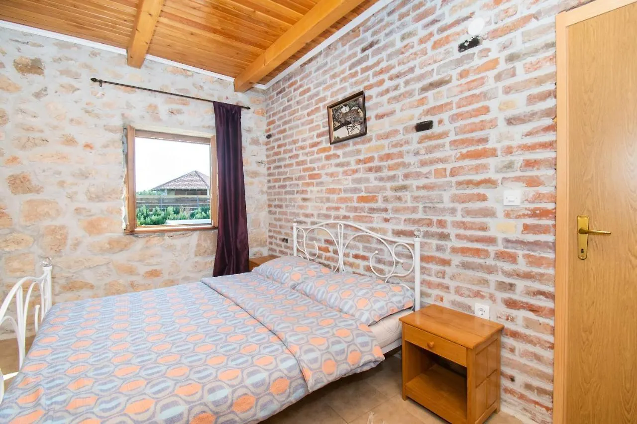 House Stone Curlew 2 Villa Lisane Tinjske Holiday home